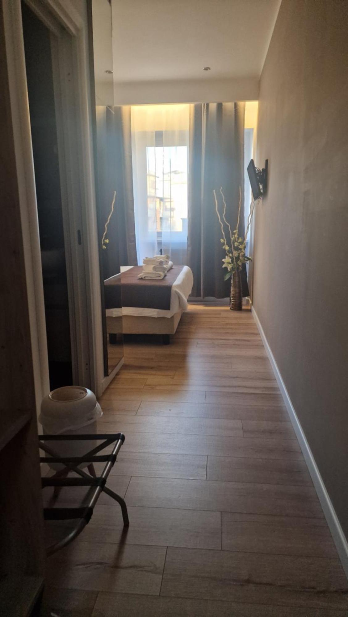 Living Roma Quarto foto